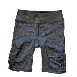 GAIAM sz Small Yoga Shorts Ruched Leg Pocket Stretch Heather Gray